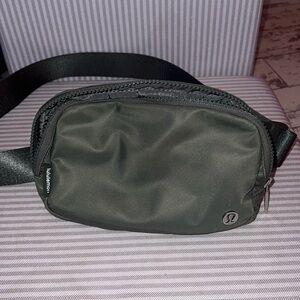 Lululemon Everywhere Belt Bag